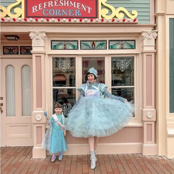 New York Couture One of a Kind Elsa FROZEN Tulle Puff Sleeve Dress - Picture 7 of 8